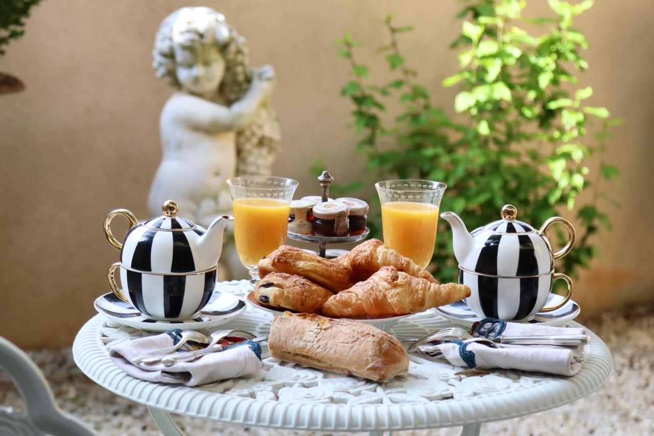 Lou Pitchoun Luxe Et Serenite Au Coeur De Saint-Tropez Suite Familiale Avec Chambre Separee Avec Jardin Enchanteur Pour 4 Adultes Et 1 Enfant Exterior photo