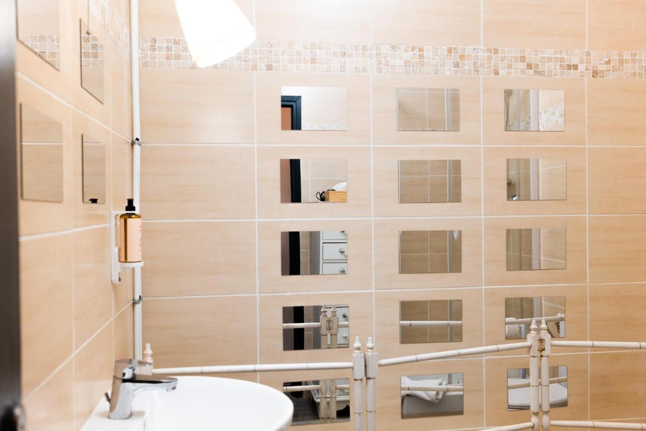 Lou Pitchoun Luxe Et Serenite Au Coeur De Saint-Tropez Suite Familiale Avec Chambre Separee Avec Jardin Enchanteur Pour 4 Adultes Et 1 Enfant Exterior photo